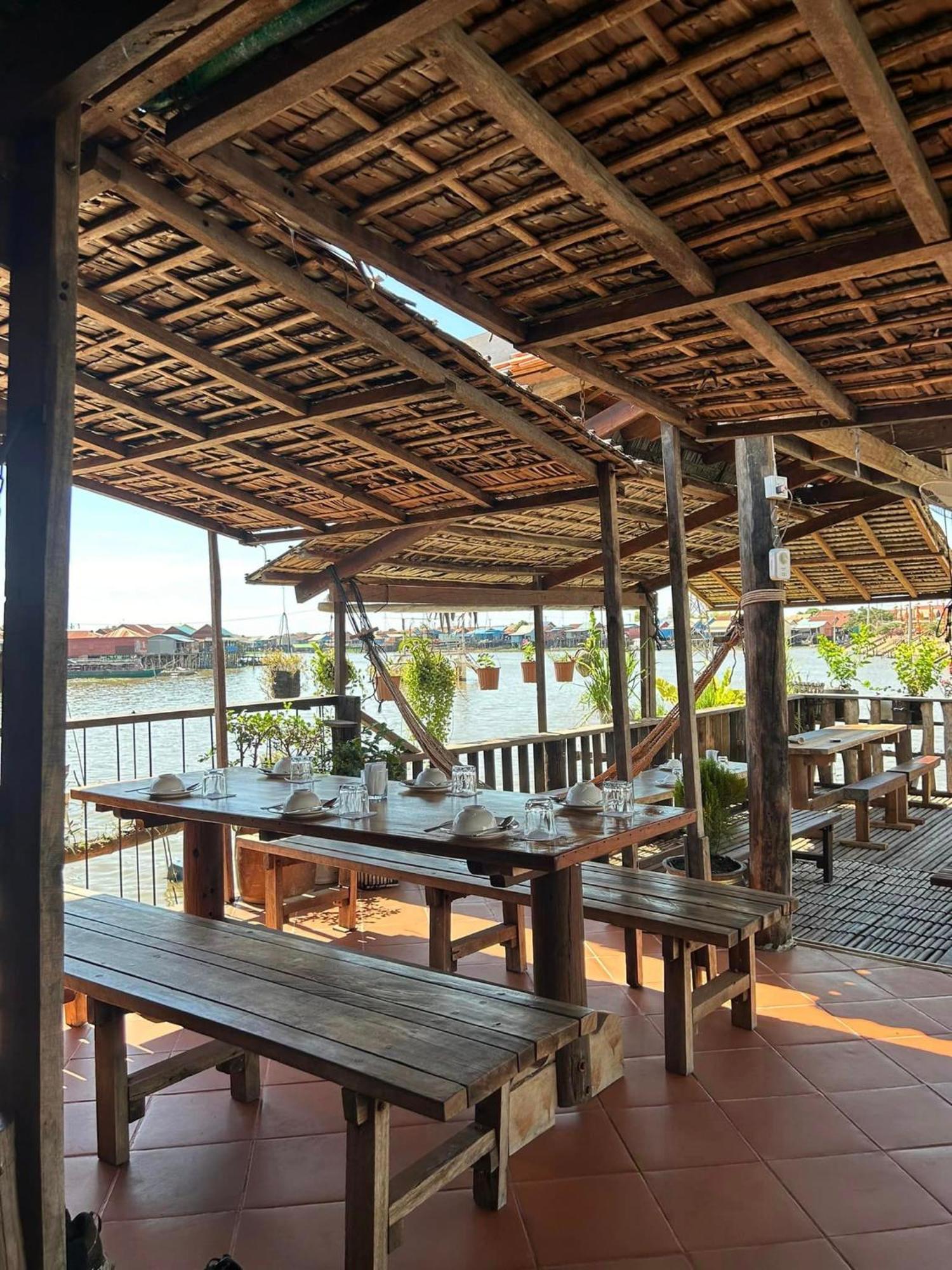 St 63 Home Stay & Tour Kampong Khleang Exterior photo